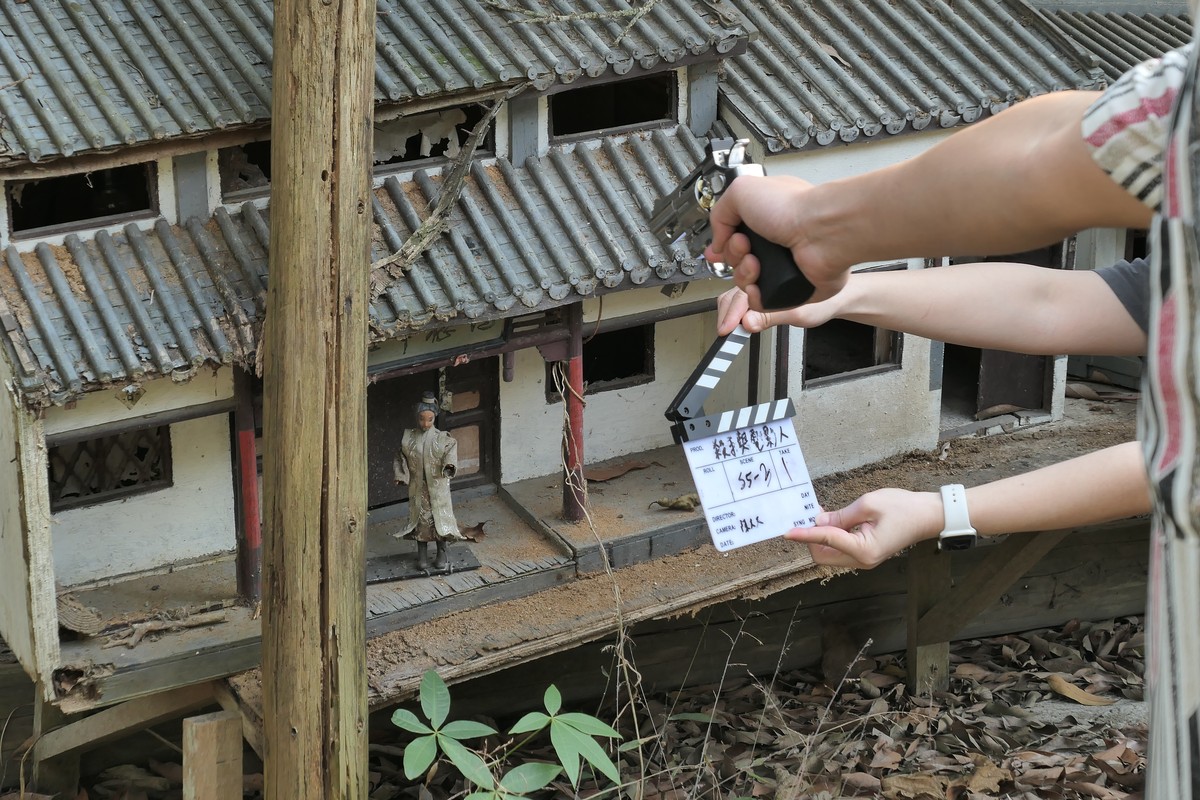 The Making of Crime Scenes