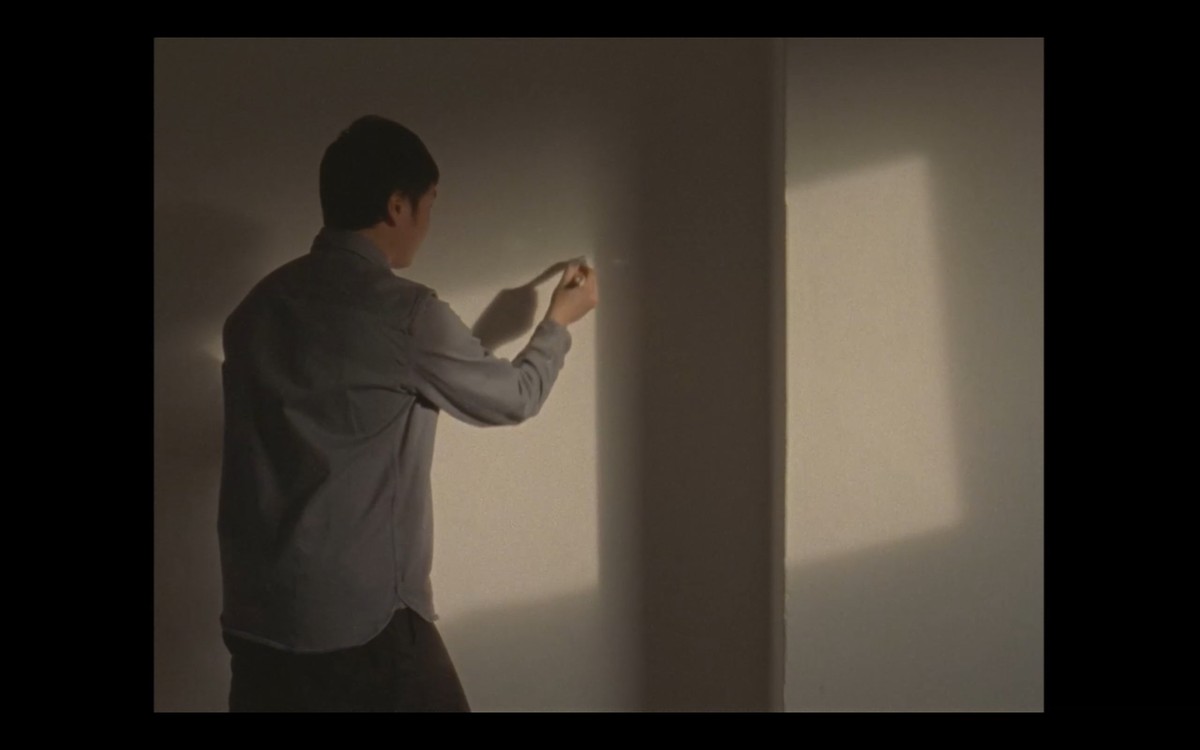 Tout ce qui était proche s'éloigne