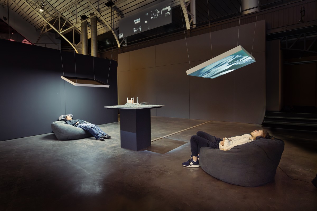 Between Them, Two Mountains and Two Seas