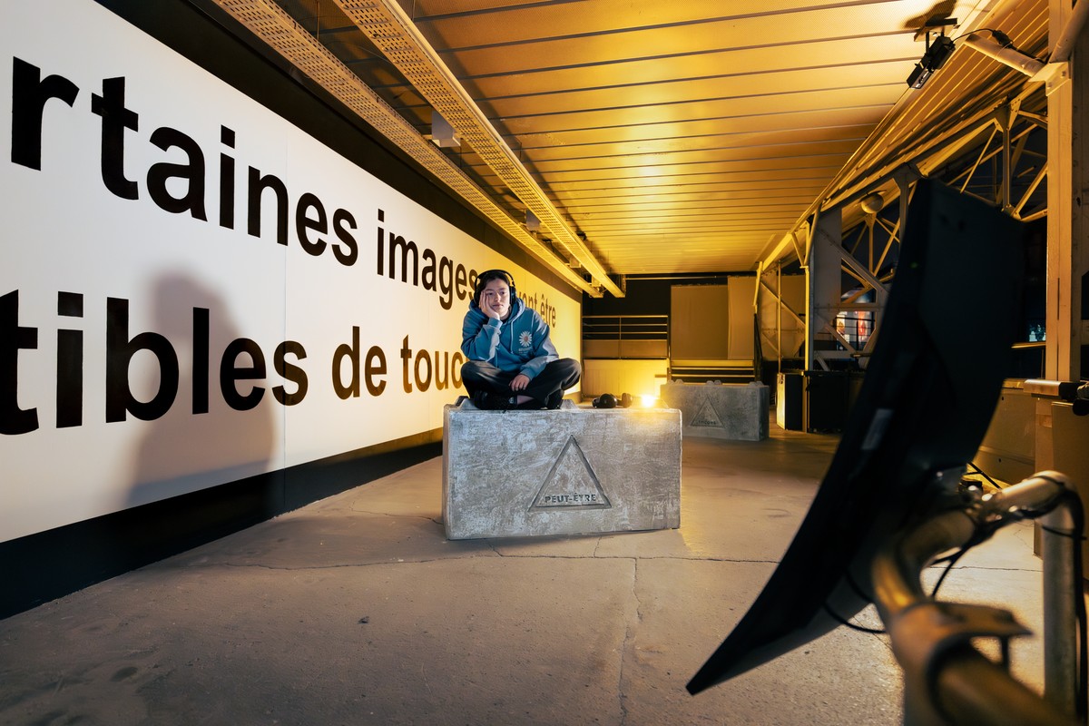 Pissoir / (Red Dot 1, Red Dot 2, Red Dot 3, Pulse)