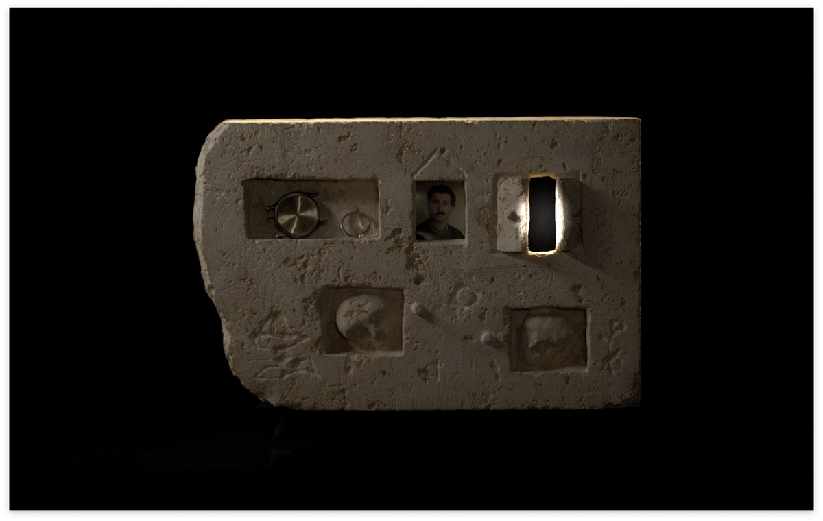 Il ne reste que la beauté de ces étoiles / كُلُّ ما تَبَقّى هو جمالُ هذهِ النُّجومِ