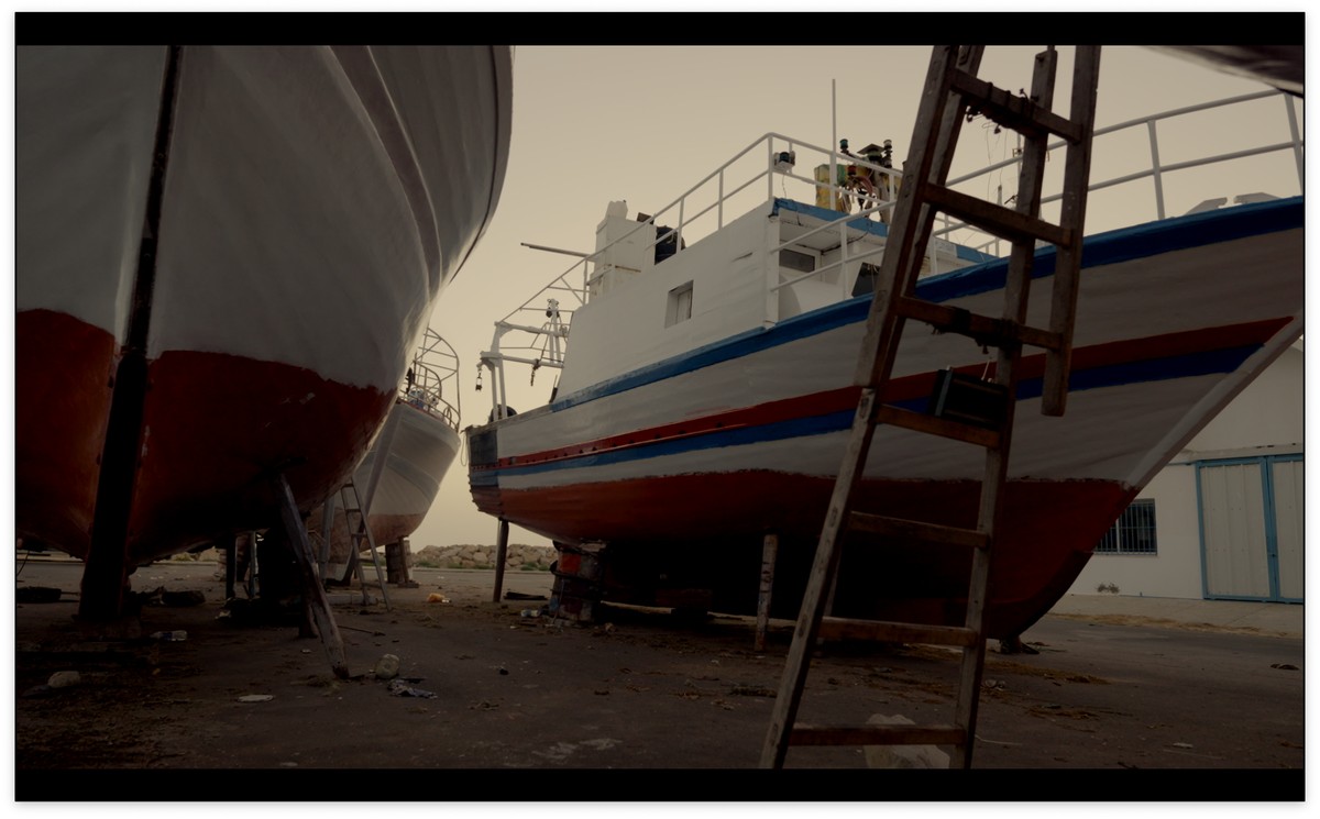 Il ne reste que la beauté de ces étoiles / كُلُّ ما تَبَقّى هو جمالُ هذهِ النُّجومِ