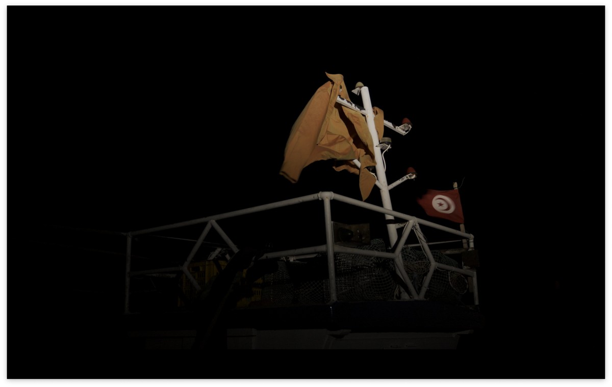 Il ne reste que la beauté de ces étoiles / كُلُّ ما تَبَقّى هو جمالُ هذهِ النُّجومِ