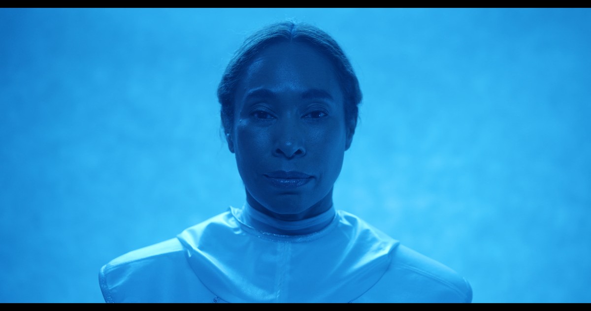 Vospora / A singing empathetic robot-pet