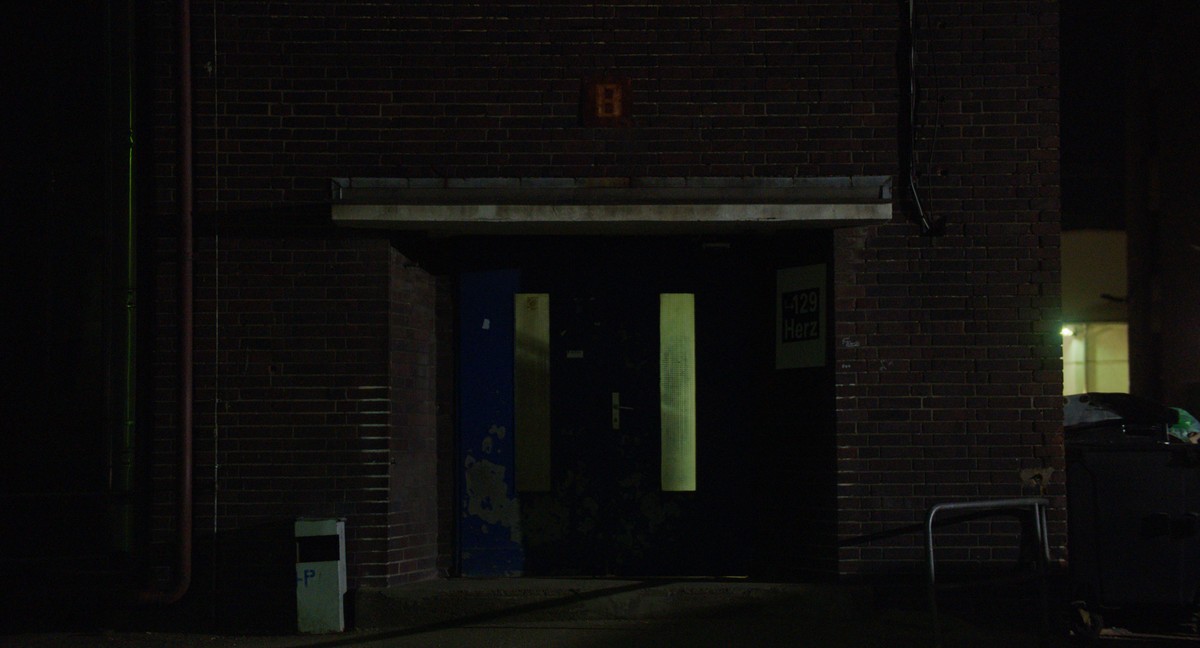 Desertion / [or: 