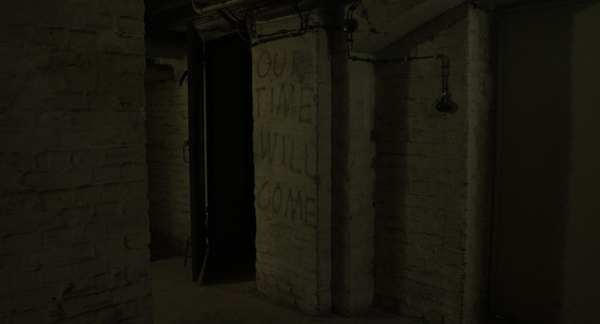 Desertion / [or: 