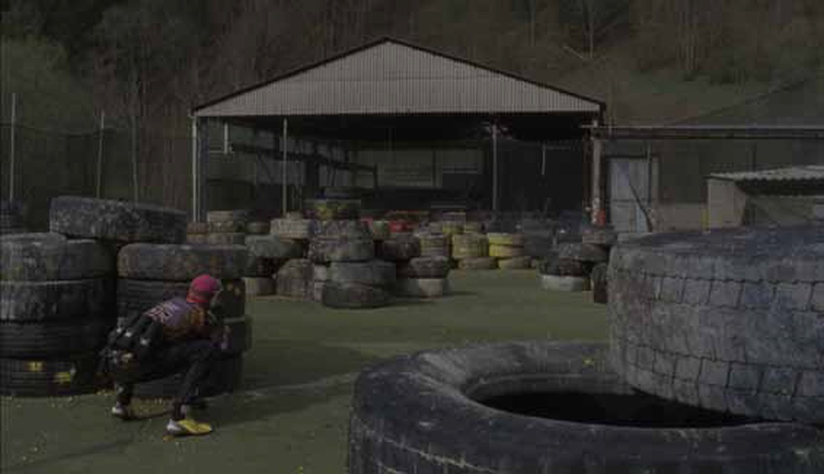 Of stains, scrap and tires