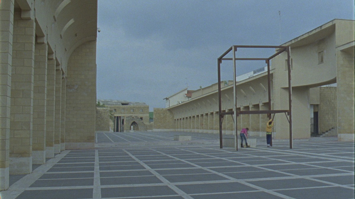 Tu es un souvenir qui bouge