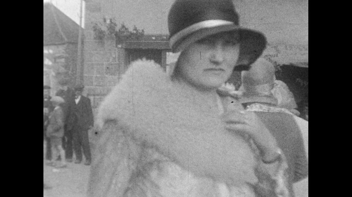 Le mort saisit le vif