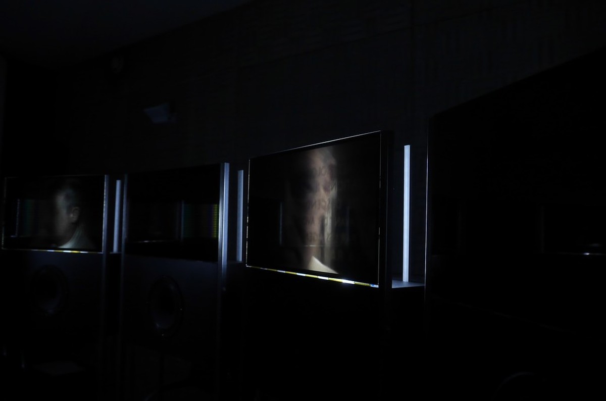 Triomphe des douleurs  / Images extraites du film Charade 1963 de Stanley Donen avec Audrey Hepburn et Cary Grant